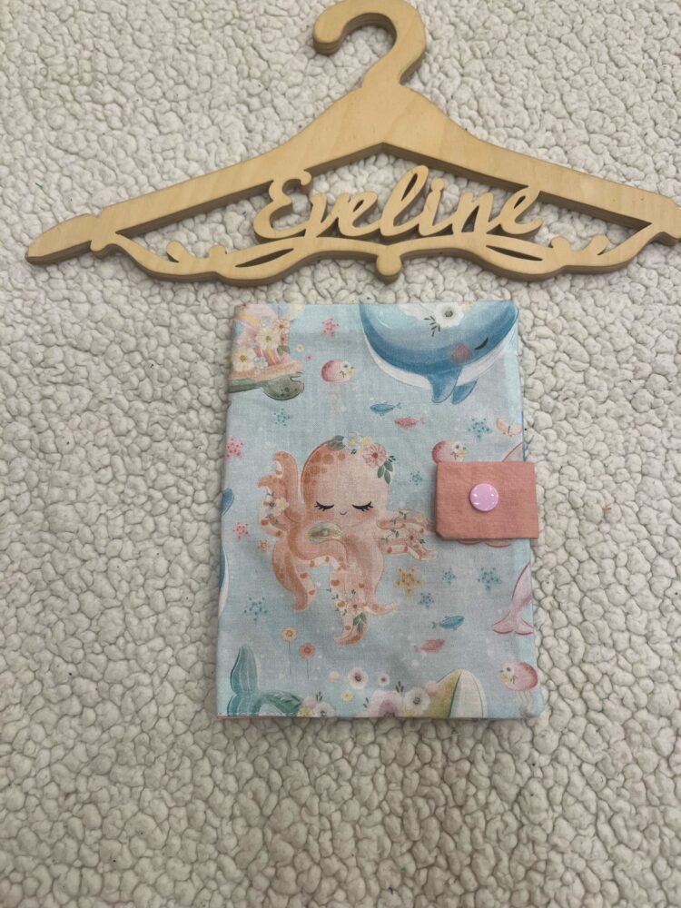 Egészségügyi kiskönyv borító - tengeri állatos